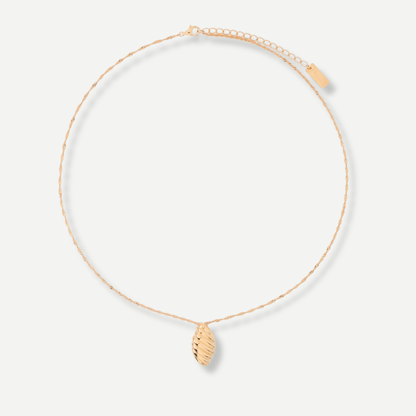 Dana Pendant Necklace