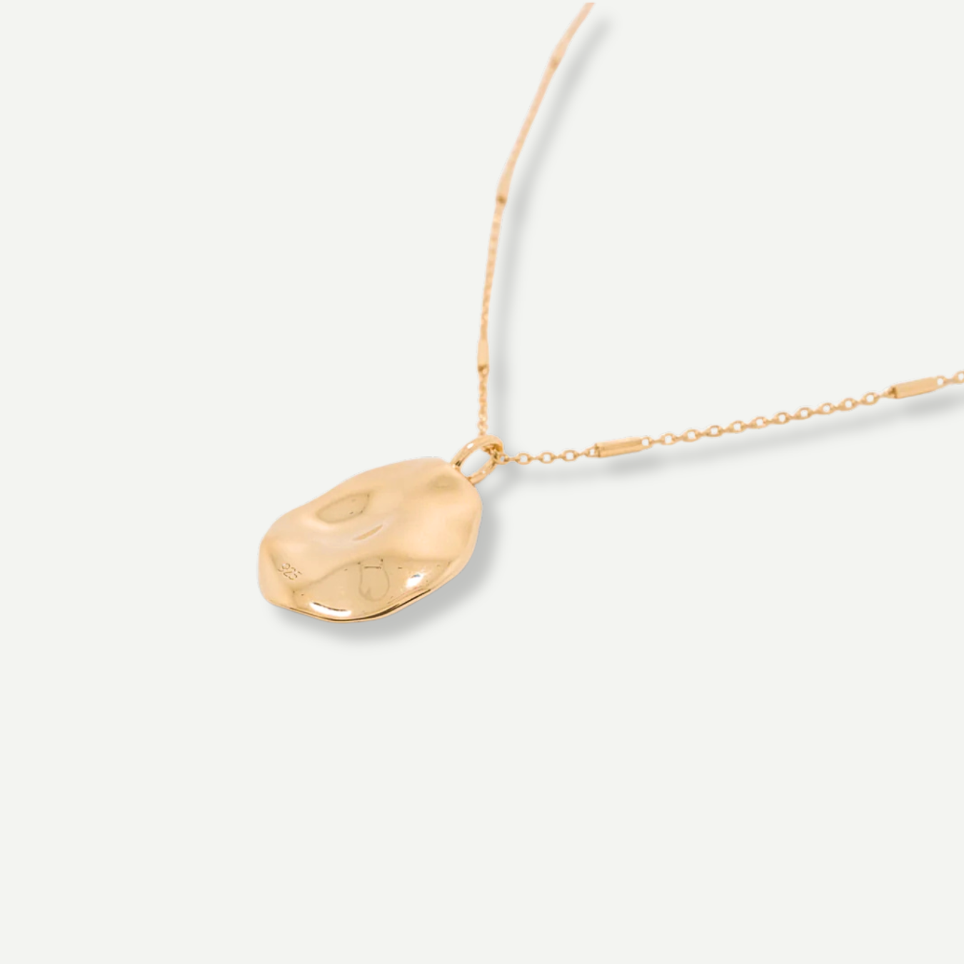 Esther Pendant Necklace