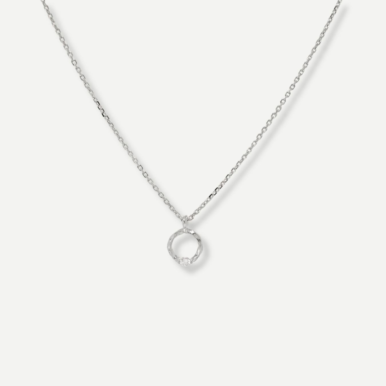 Nyra Pendant Necklace