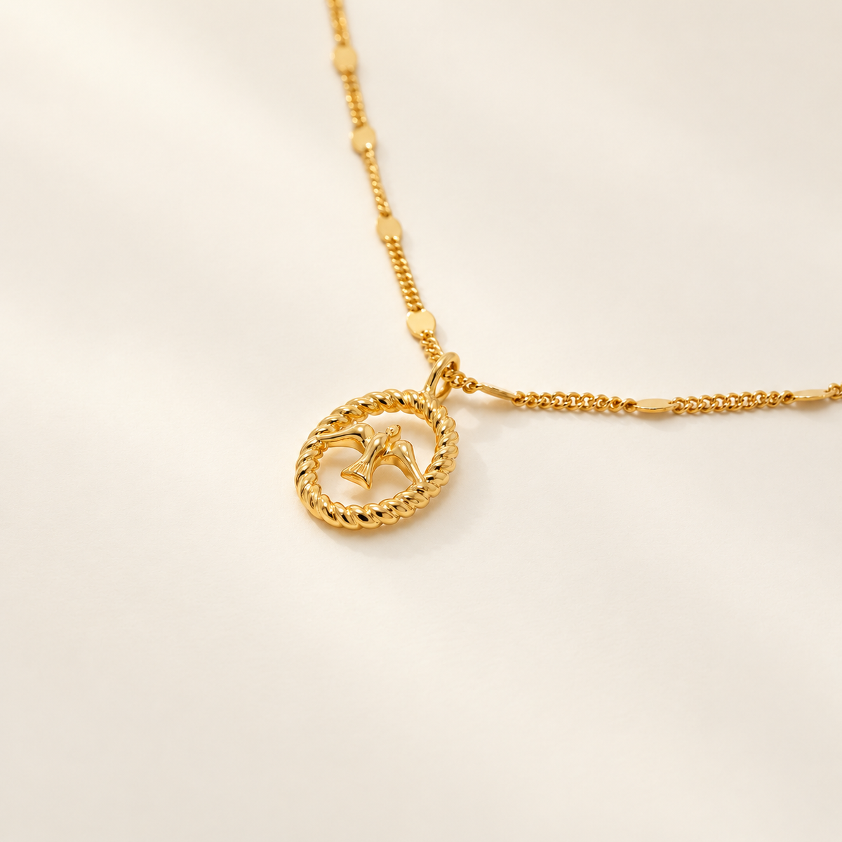 Sirin Gold Pendant Necklace