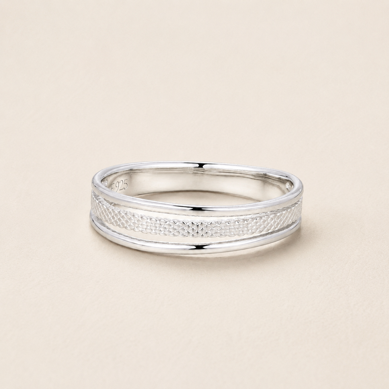 Dancing Starlight Ring