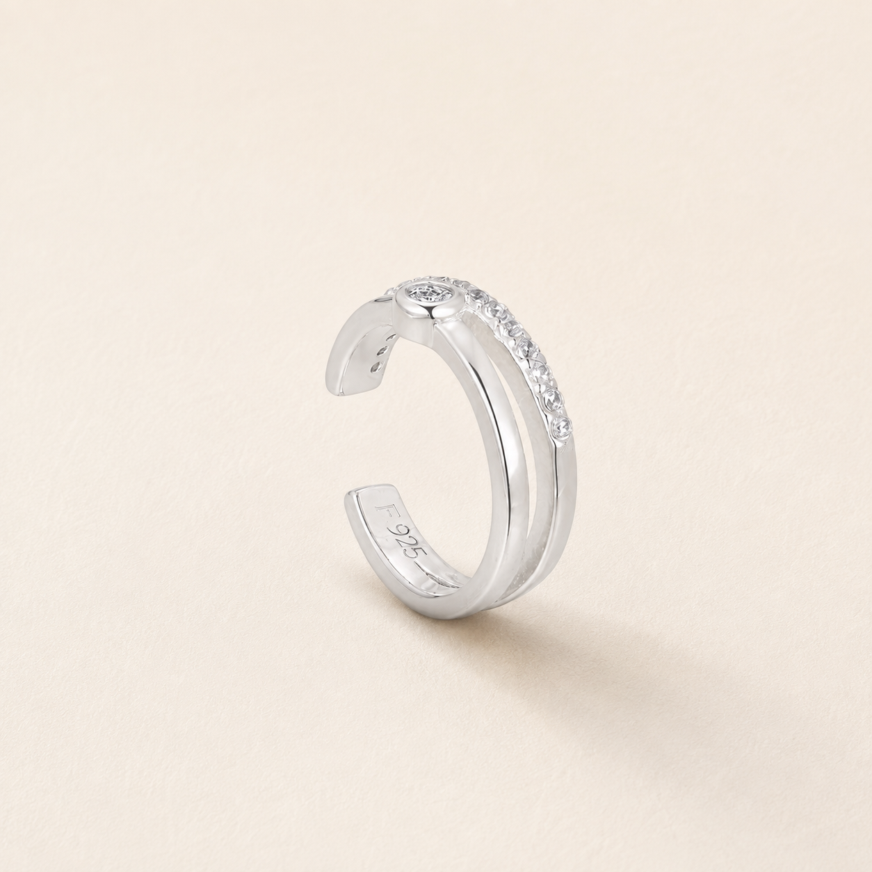 Shiny Embrace Ear Cuff